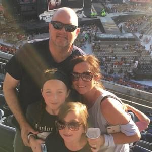 Meet your Posher, Darcie